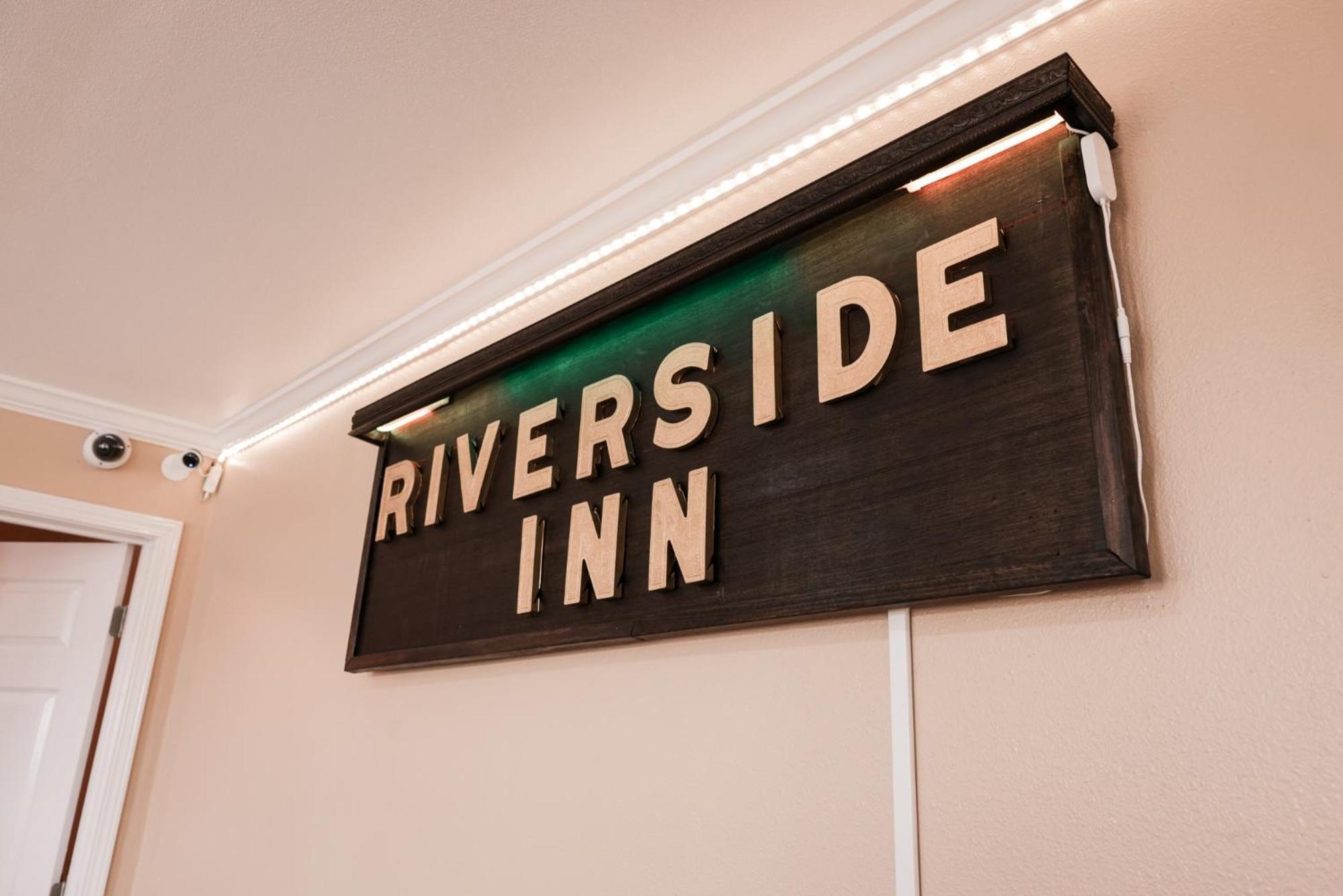 Riverside Inn & Suites By Oyo Danville Ceaser Casino Ngoại thất bức ảnh